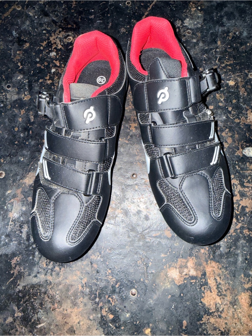Peloton Cycling Shoes - Black with Red Lining Size 39